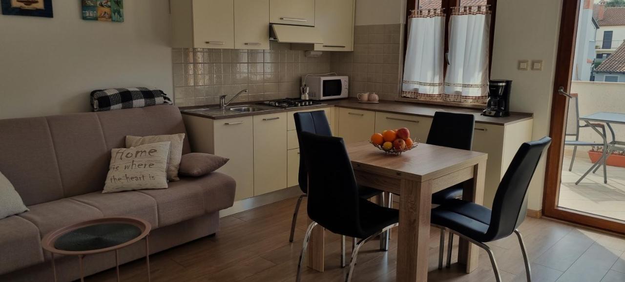 N&G Apartments Ровинь Экстерьер фото
